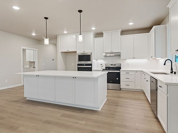 812 L ST NE by Aho Construction