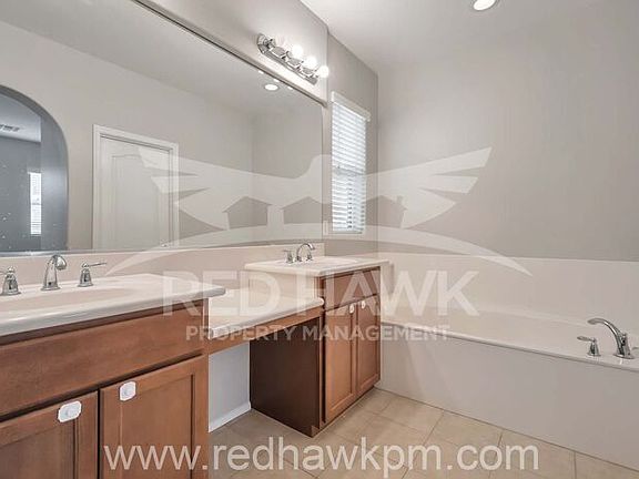 3rd image of 9124 S Parkside Dr
