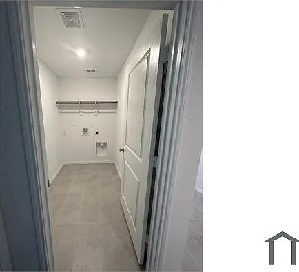 1328 Mahogany Ln — Photo 7