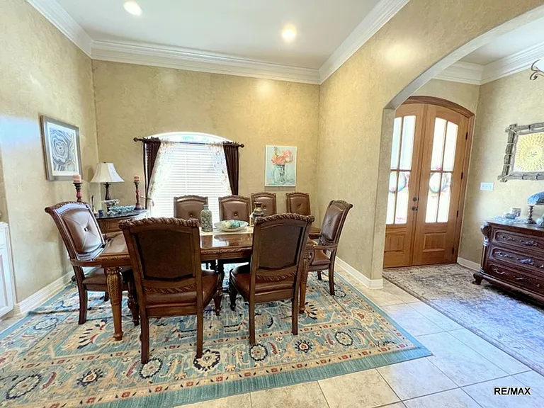 615 Picketts Mill Dr — Photo 4