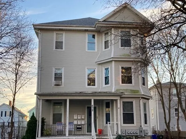 672 2nd St, Fall River, MA 02721
