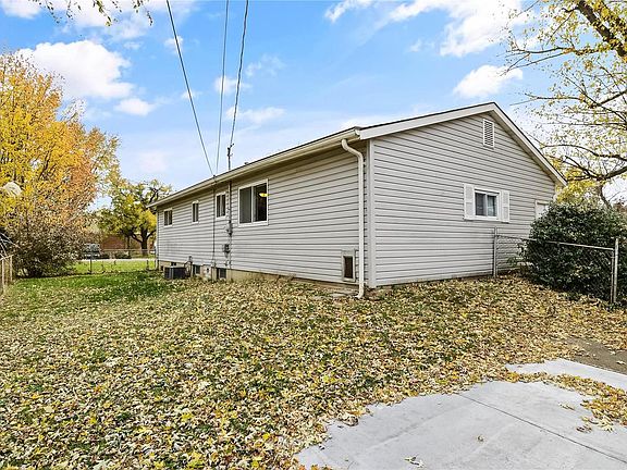 4th image of 3 Cedar Park Dr