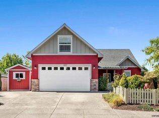 1037 Filbert St, Brownsville, OR