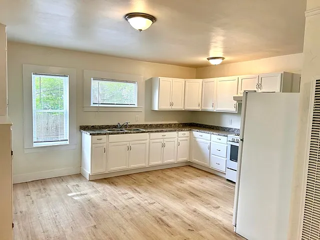 6188 Avalon Dr — Photo 3