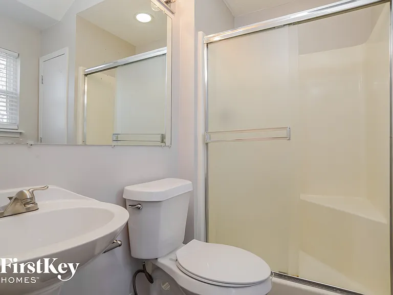 1106 Park Dr — Photo 8