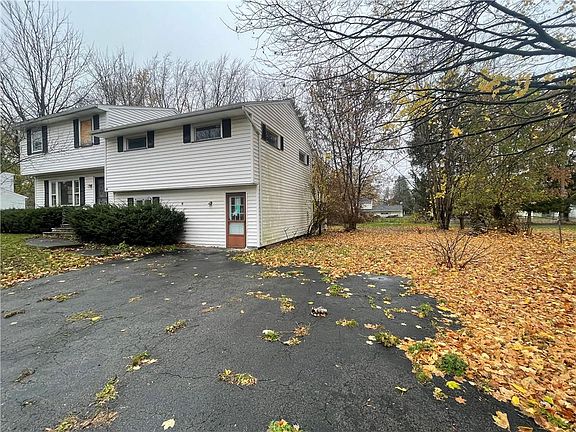 3rd image of 74 Helmar Dr