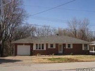 217 Hy Vista Dr, Alton, IL 62002