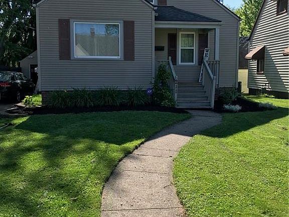 2nd image of 211 Indiana Ave