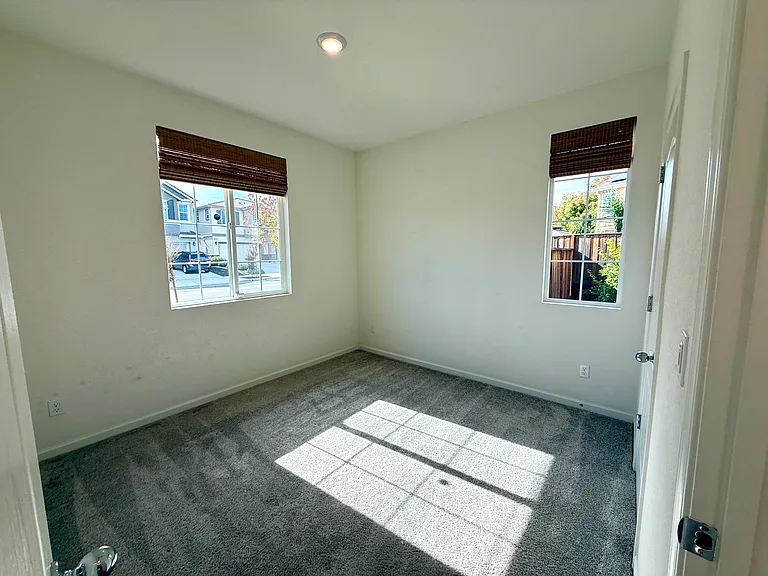 5437 Prewett Ranch Dr — Photo 5