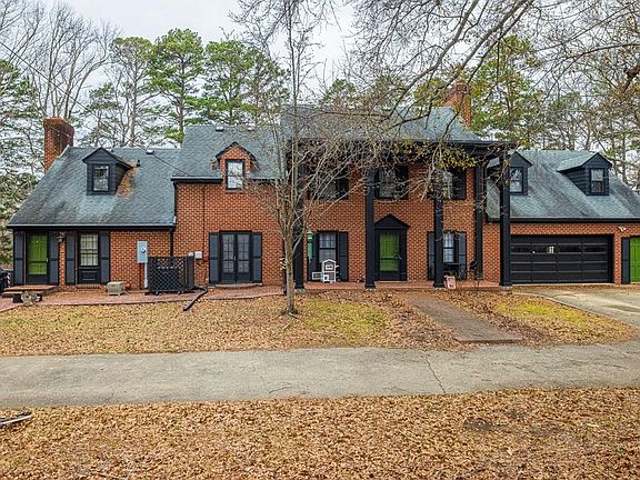 2nd image of 2929 Halifax Rd