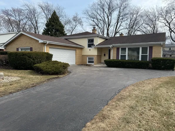 1705 Central Ave, Deerfield, IL 60015