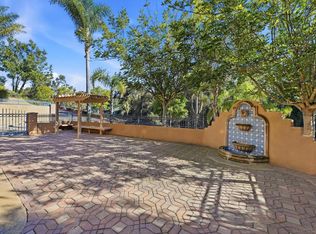 8010 Gilman Ct, La Jolla, CA 92037