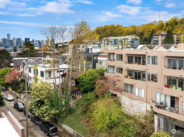 2134 Waverly Place N #302, Seattle, WA 98109