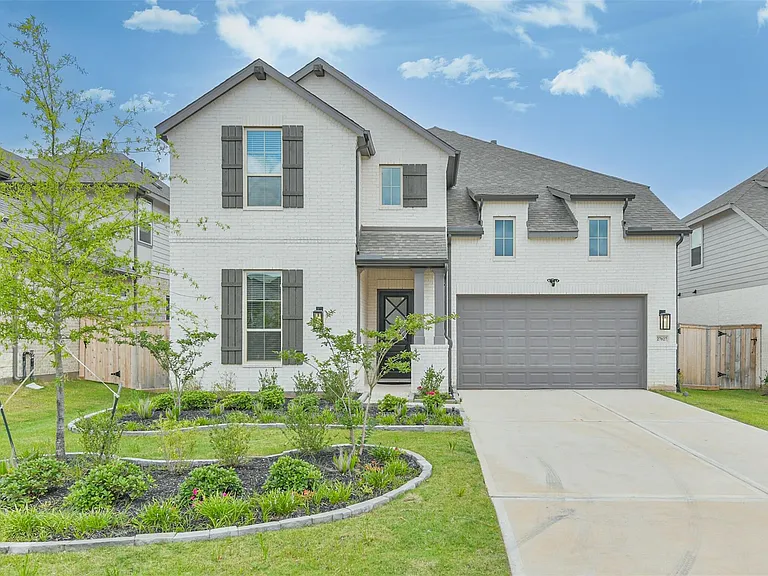 27027 W Rustlers Bnd — Photo 1