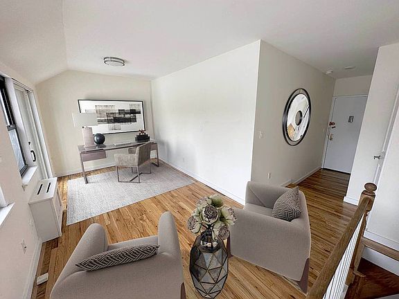 3rd image of 48 W 90th St #E1