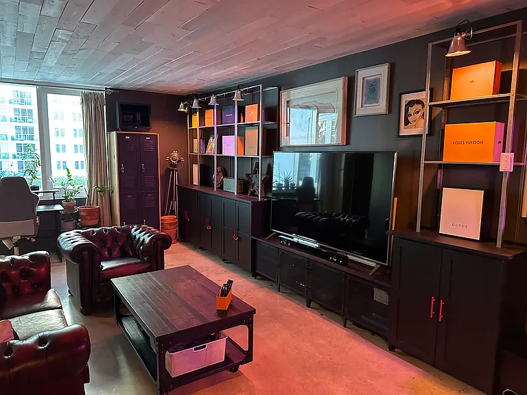 2301 Collins Ave #522 — Photo 4