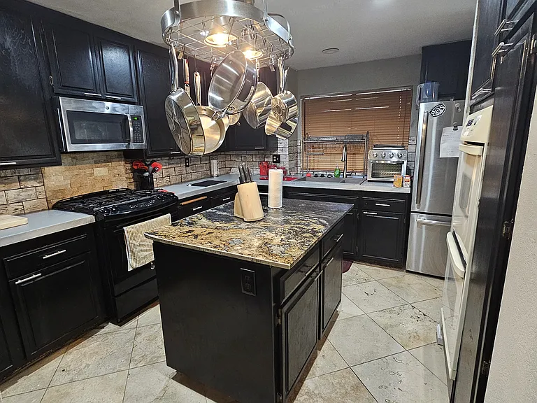 314 Lorraine Ct — Photo 31