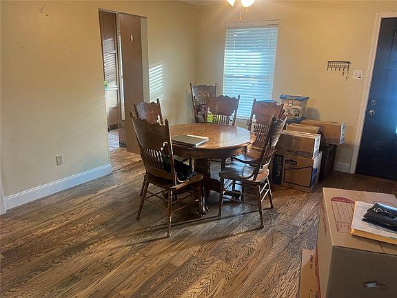 2nd image of 2066 Mesa Dr