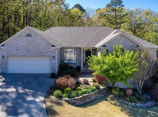 8 Clervaux Dr, Little Rock, AR 72223