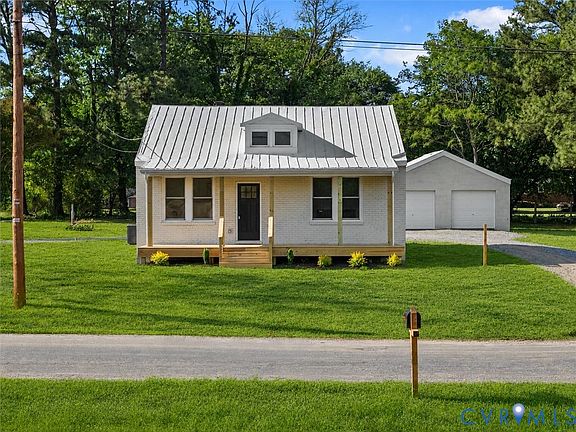 5th image of 1340 School House Rd