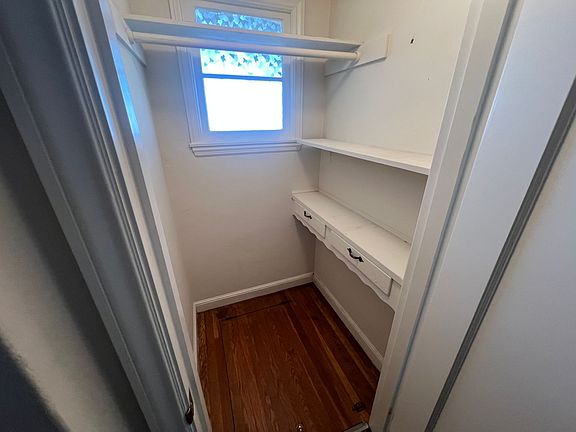 4th image of 1500 5th Ave