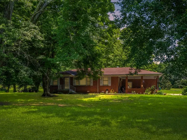 4409 Carter Dr, Nunnelly, TN 37137