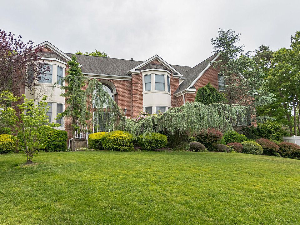 1st image of 2063 Basswood Ct