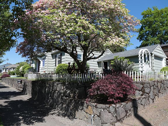 Garage and Alley Access