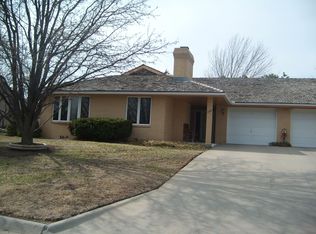 1420 Woodland Cir, Junction City, KS 66441