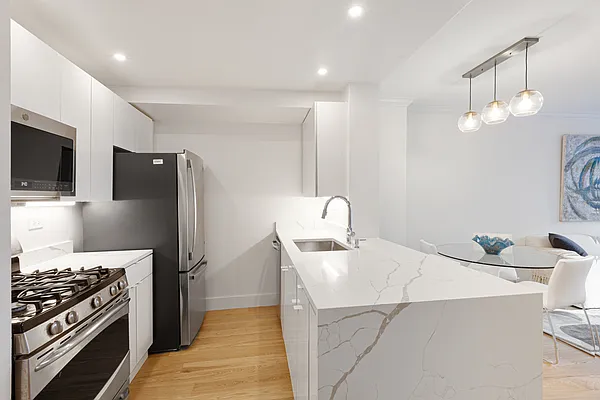 Sold by Nest Seekers International | media 5