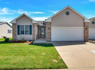 8761 Monroe St, Merrillville, IN 46410