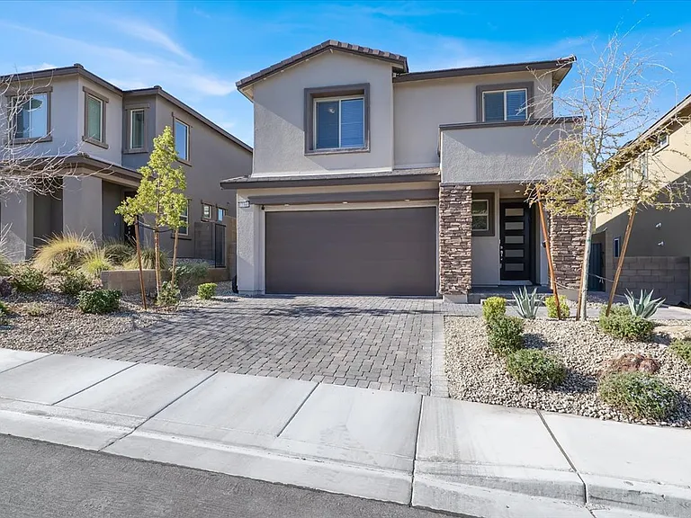 12340 Harbor Isle Ave — Photo 1