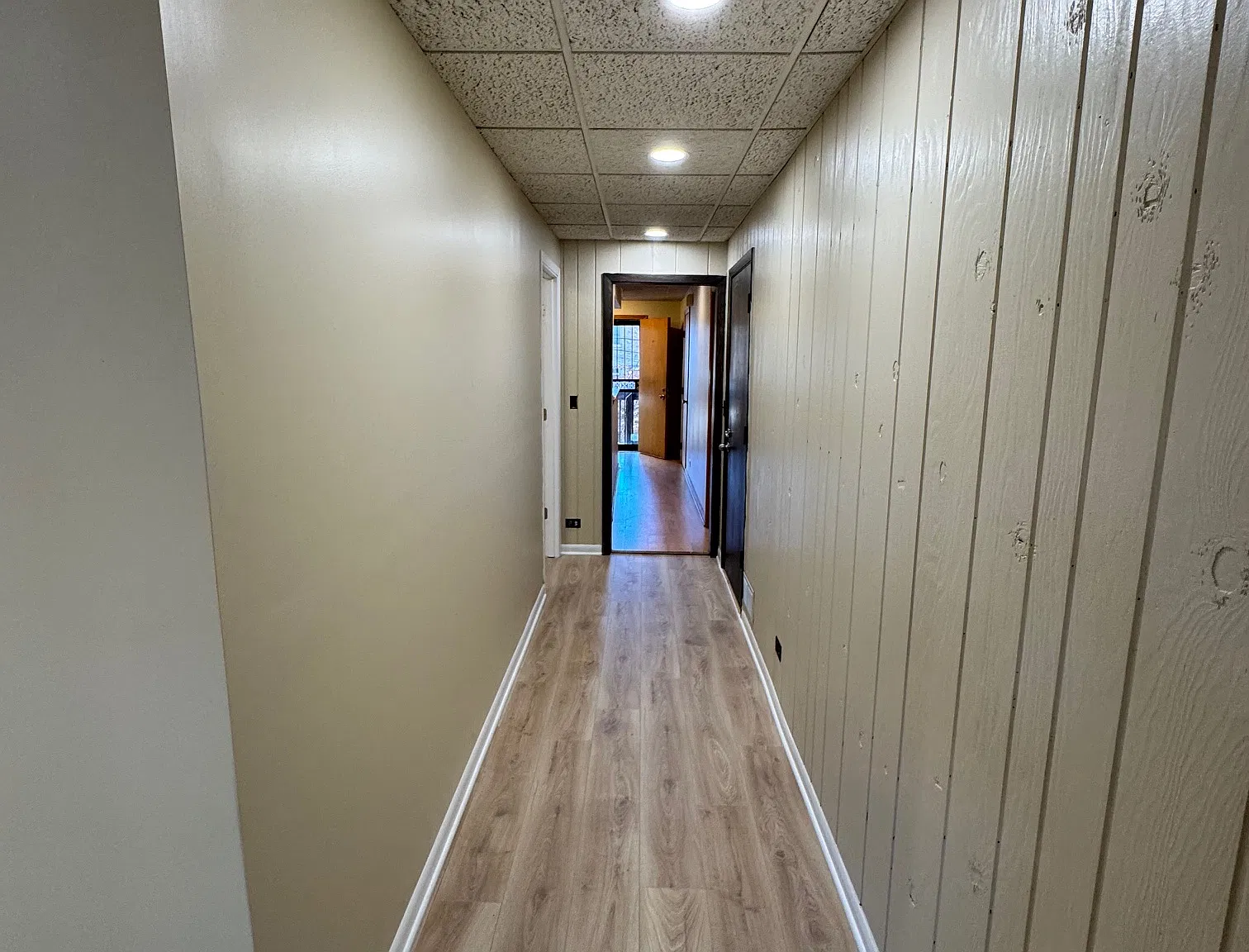 3 bed, 1000 sqft, $2,500 — Photo 3