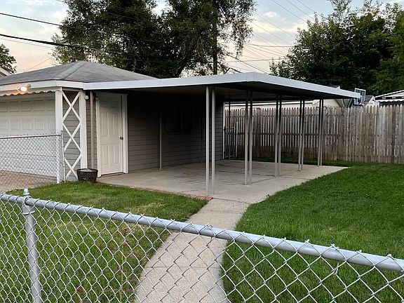 Large covered patio.