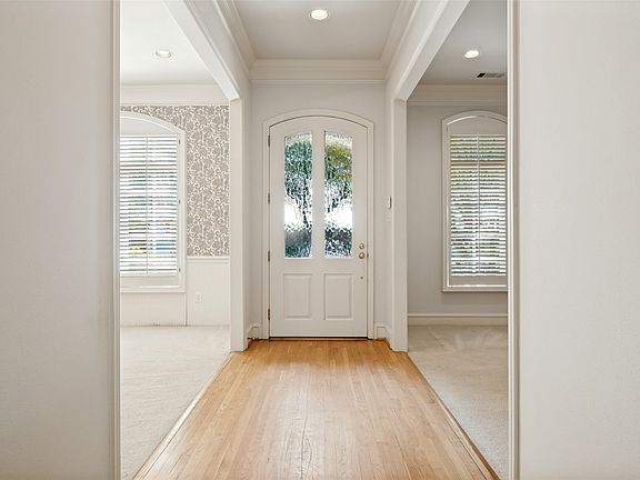 4th image of 7984 Caruth Ct