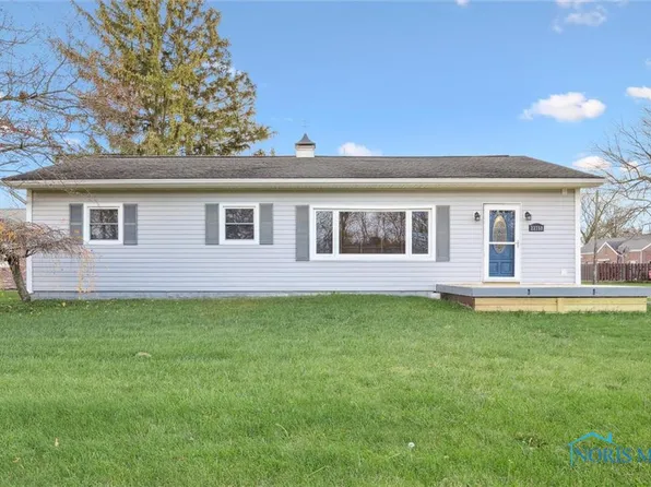 23759 W River Rd, Grand Rapids, OH 43522