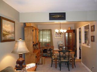 4th image of 65 Oakview Ave