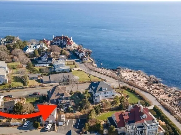 89 Lexington Ave, Gloucester, MA 01930