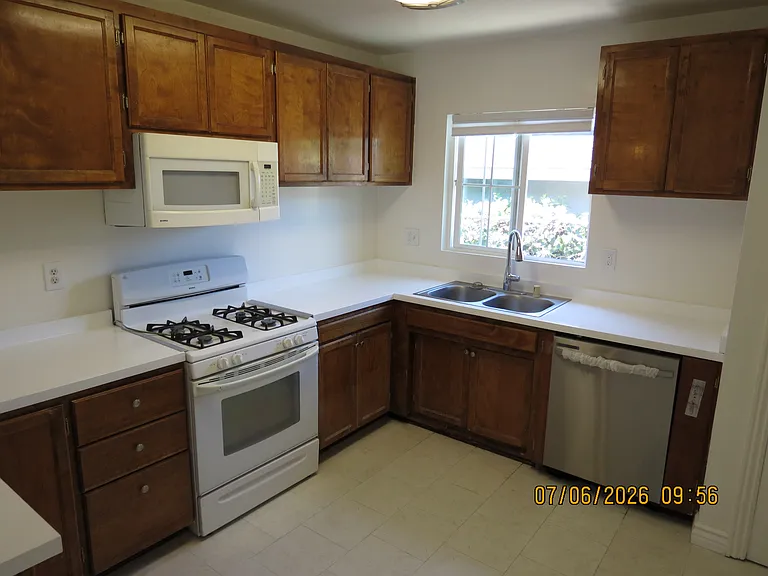 1448 Grove Ave — Photo 21