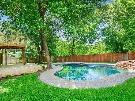 3rd image of 13118 Kellies Farm Ln