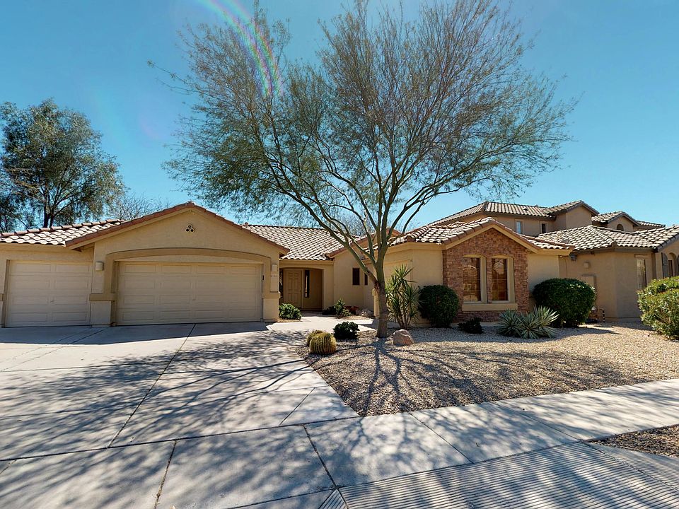 1st image of 3223 W Buckhorn Trl