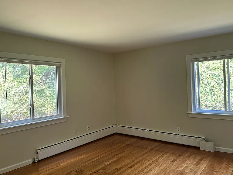 65 Brown St — Photo 3