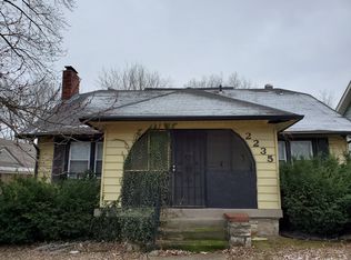 2235 E 70th St, Kansas City, MO 64132