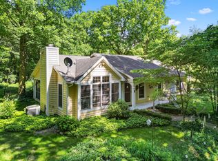 1225 N Goldring Rd, La porte, IN 46350