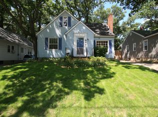 945 Merrifield St SE, Grand Rapids, MI 49507