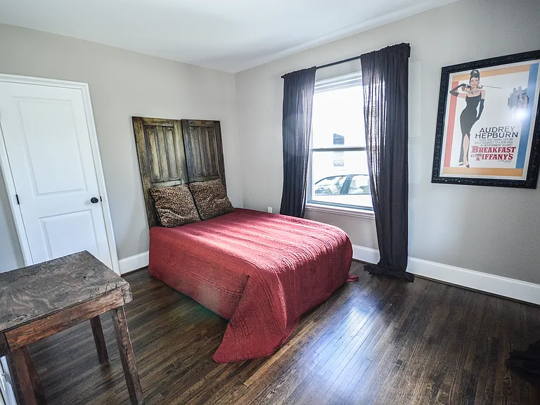 212 State St — Photo 14
