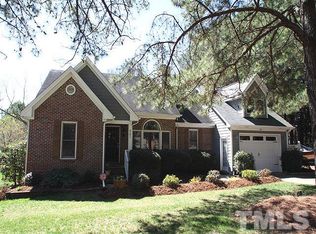 901 Cahlfield Ct, Fuquay Varina, NC 27526