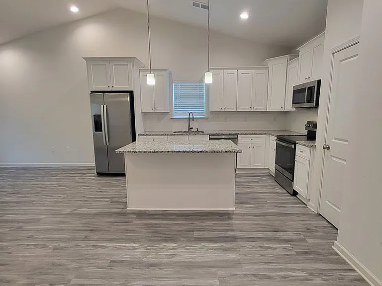 11810 Titan Ave — Photo 22