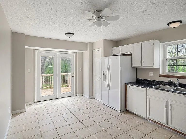 8231 Bold Forbes Ct — Photo 7
