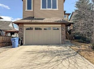 128 Chaparral Valley Dr SE, Calgary, AB T2X0M4